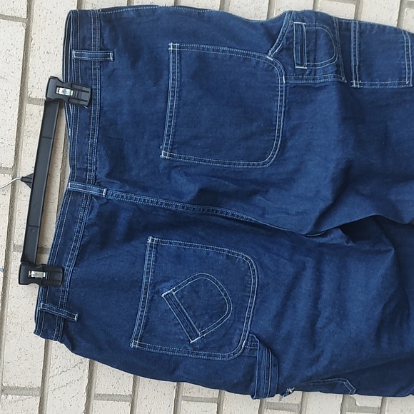 Carolina Plus Blues*Shorts - Picture 8 of 10